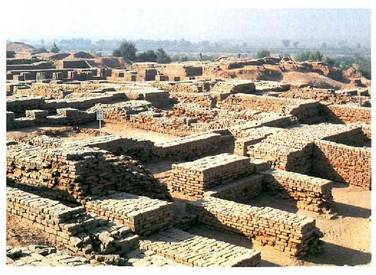 Indus zibilizazioaren garaiko Mohenjo-Daro aztarnategiaren ikuspegi orokorra (Pakistan).<br><br>